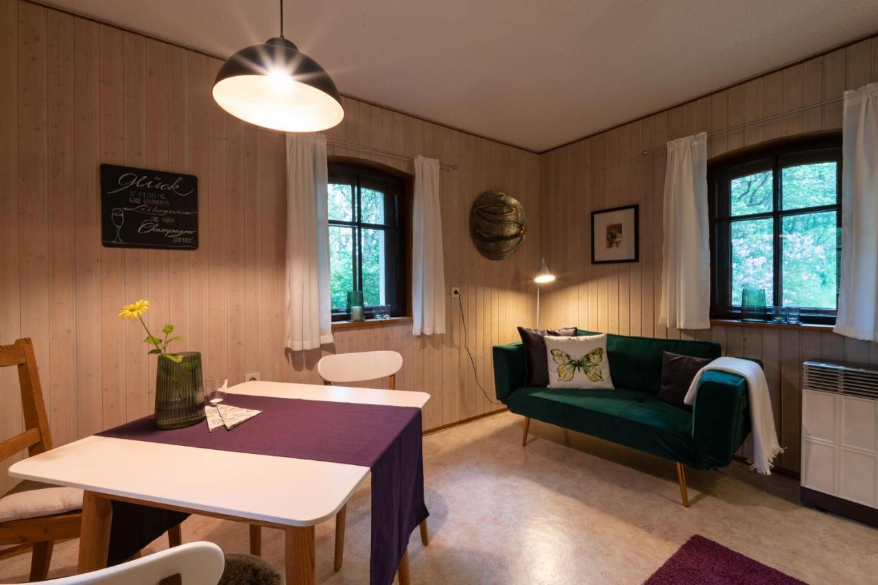 Ferienhaus Am Alten Bahndammヴァルトザッセン エクステリア 写真